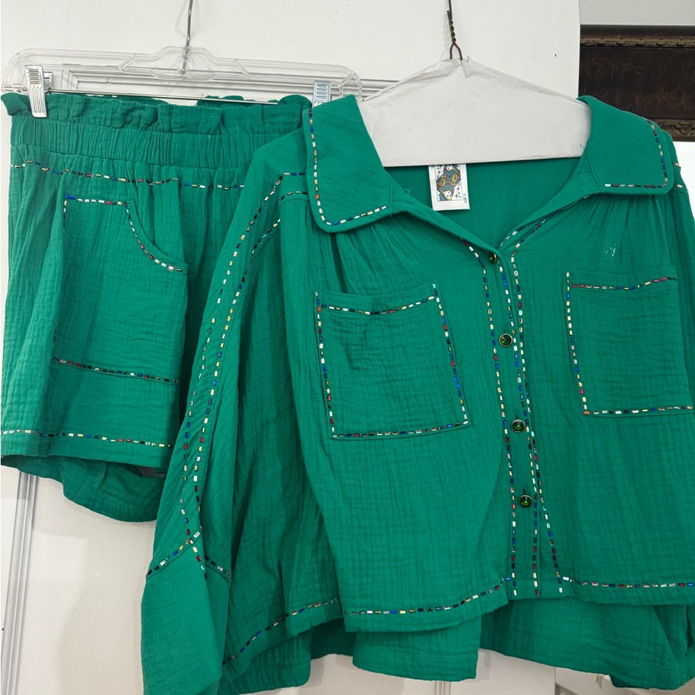 Queen of Sparkles Green Women's Shorts Set